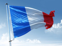 外媒:法国国旗颜色被马克龙改了 使用色调更深的海军蓝