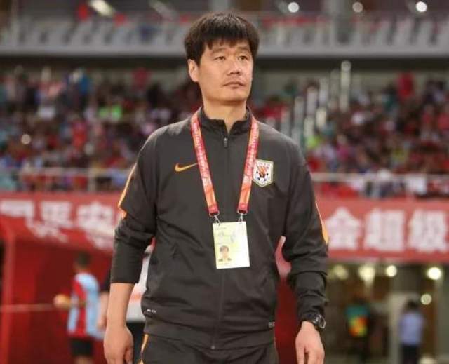 传李霄鹏或接任李铁成国足主帅 四个方面被看好