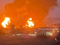 俄方:乌军直升机空袭边境油库 战火首次烧到俄罗斯【快讯】