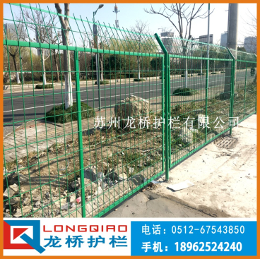 高速公路护栏网01