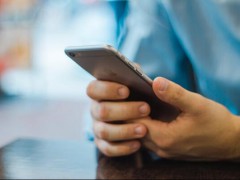 女生为避无效社交朋友圈发文不随礼 究竟啥情况？（图）
