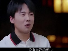 郭德纲否认偏心小儿子 护犊情深引爆舆论场【热搜】