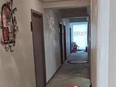 女子美容院做肩颈SPA被安排男技师，拒绝后被嘲讽：大惊小怪！店家回应[热点]