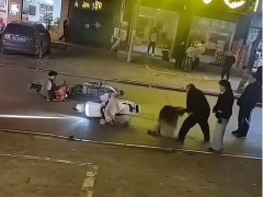 河南被当街殴打女孩母亲发声 女儿苏醒后默默流泪[热点]