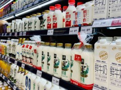 牛奶价格卷起来了 奶价低迷引发价格战[热点]