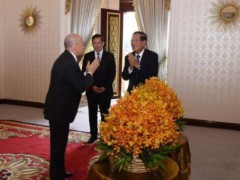 柬埔寨国王在京手术 洪森携子看望 国王术后恢复良好[热点]