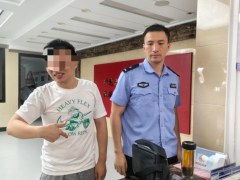 外地考生遗失书包 交警暖心救助 民警助力寻回[热点]